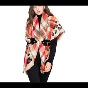 Vince Camuto Reversible scarf wrap